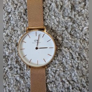 Daniel Wellington- Petite Melrose- Rose Gold Mesh strap